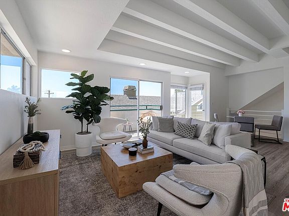 2nd image of 245 Hollister Ave #1