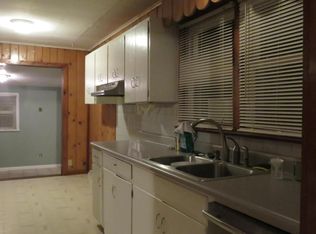 3396 Riverside Rd, Benton Harbor, MI 49022