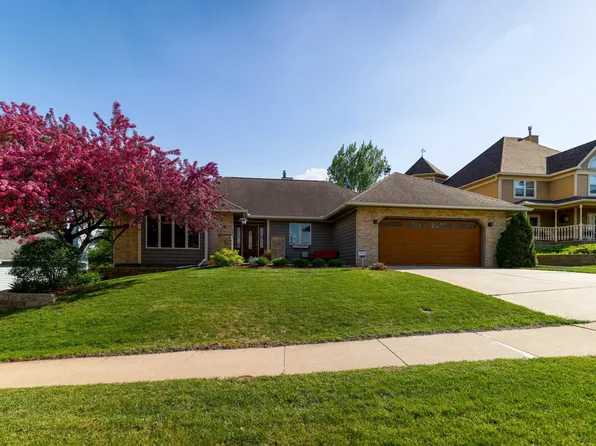 1845 22nd Ave NE, Rochester, MN 55906
