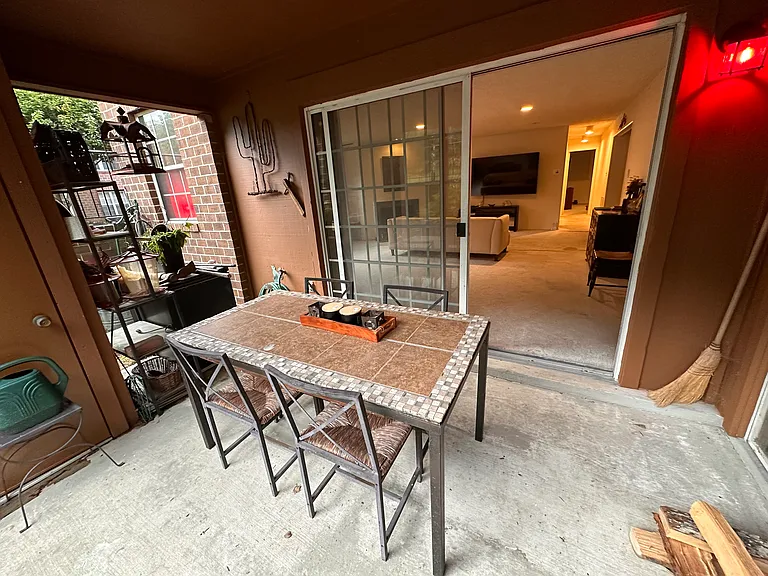 2111 Woodbox Ln #A — Photo 9