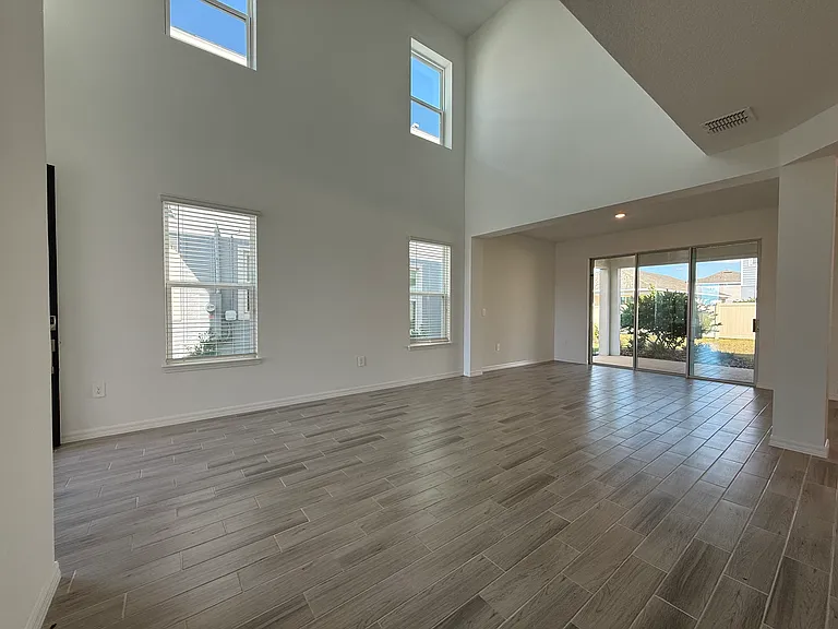999 Ladyfish Trail St — Photo 16