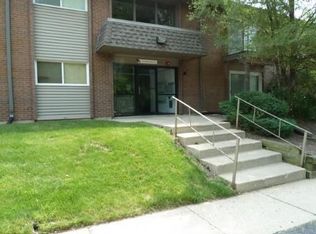 4415 Blackhawk Ln 201 #201, Lisle, IL 60532