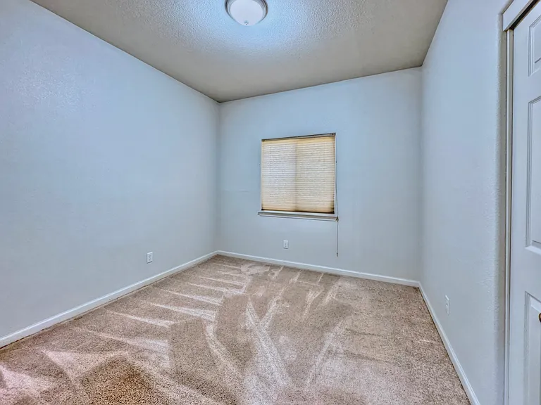 5643 Gold River Way — Photo 7