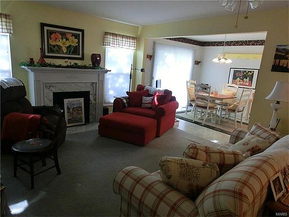 2nd image of 10219 Greenwich Pl