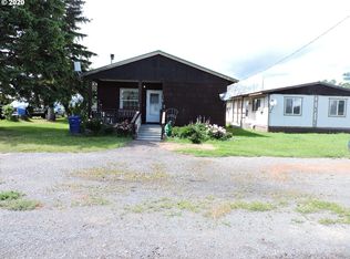 770 5th St, North Powder, OR 97867