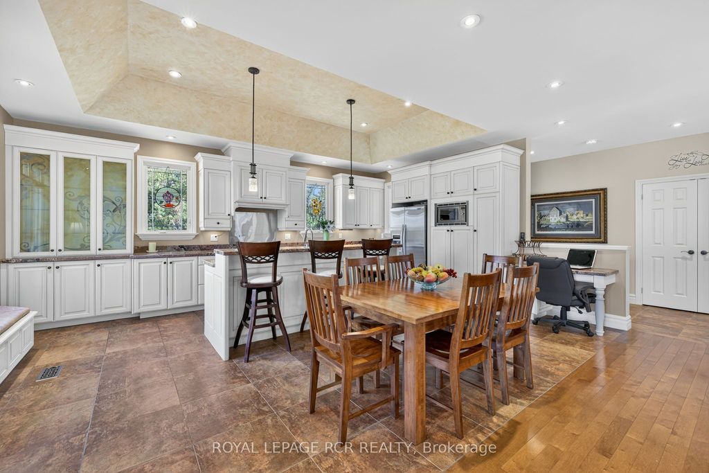 Apartment in Tottenham, Simcoe - More