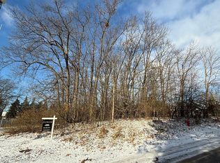 2390 Klingensmith Rd, Bloomfield Hills, MI 48302