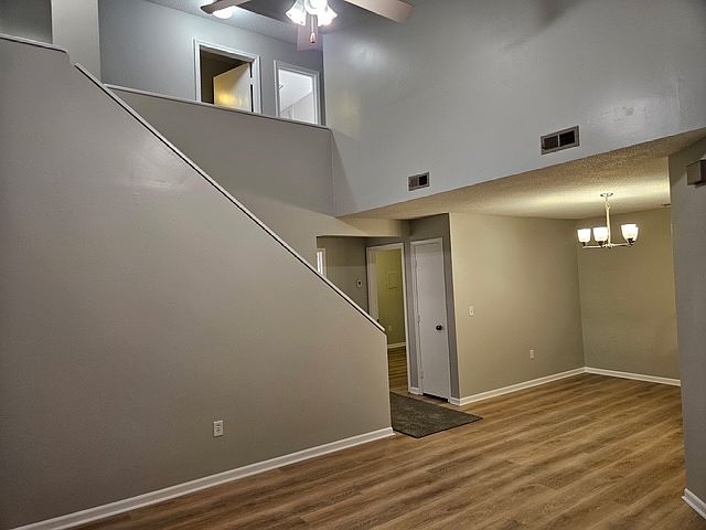 1st image of 4041 Overland Dr