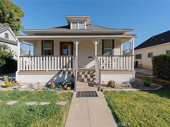 4th image of 632 Church St