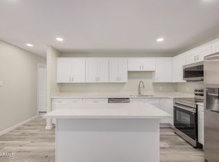 6611 W Peck Dr, Glendale, AZ 85301