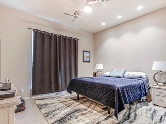 2nd image of 6702 Terra Rye