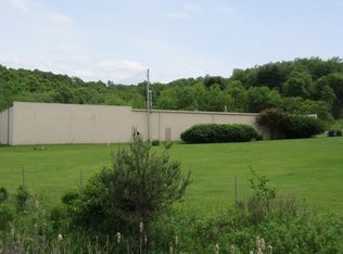 108 Barnhill Rd SE, New philadelphia, OH 44663