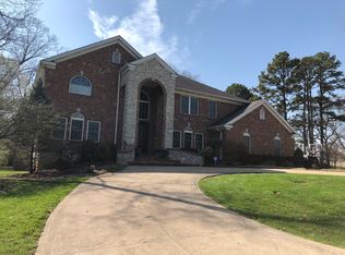 1311 Boly Ln, Ballwin, MO 63021