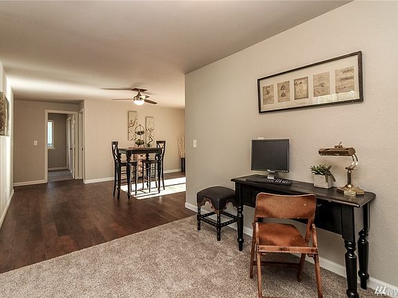 5th image of 2214 151st St E