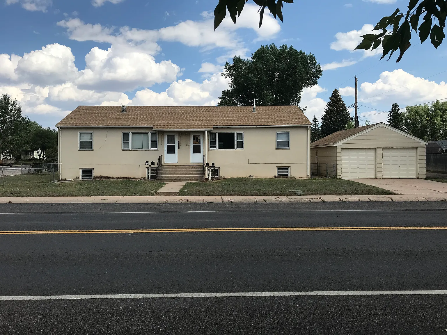 2 bed, 800 sqft, $1,087 — Photo 1