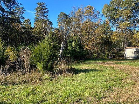 3rd image of 155 Budding Dogwood Rd