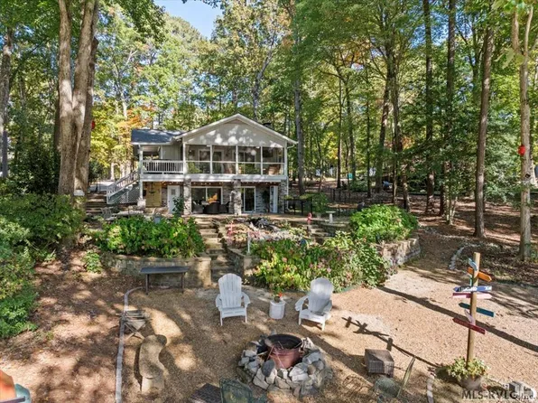 109 W Oak Grove Trl, Henrico, NC 27842