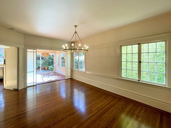 2nd image of 2675 Pacific Ave