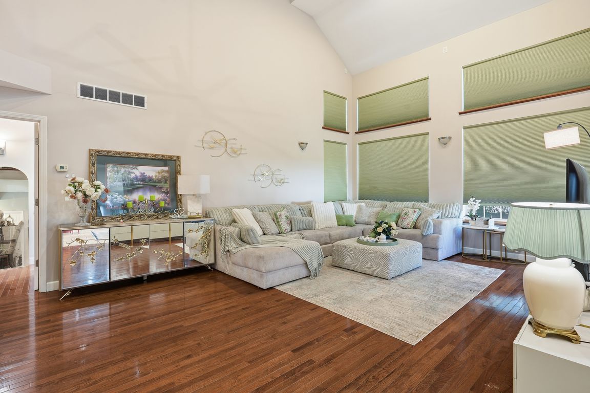 next background image