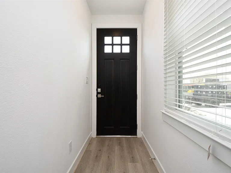 2209 Via Laura Ln — Photo 6