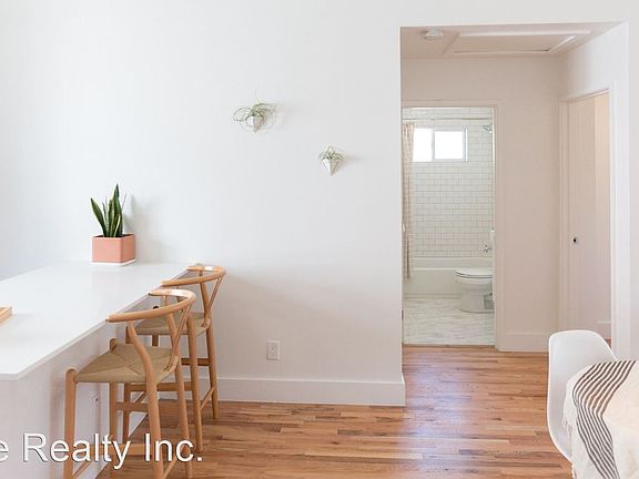 3rd image of 609 N Benton Way #5