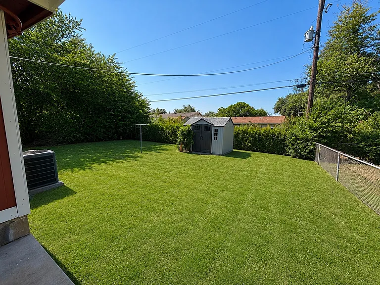 526 E Palfrey St — Photo 13