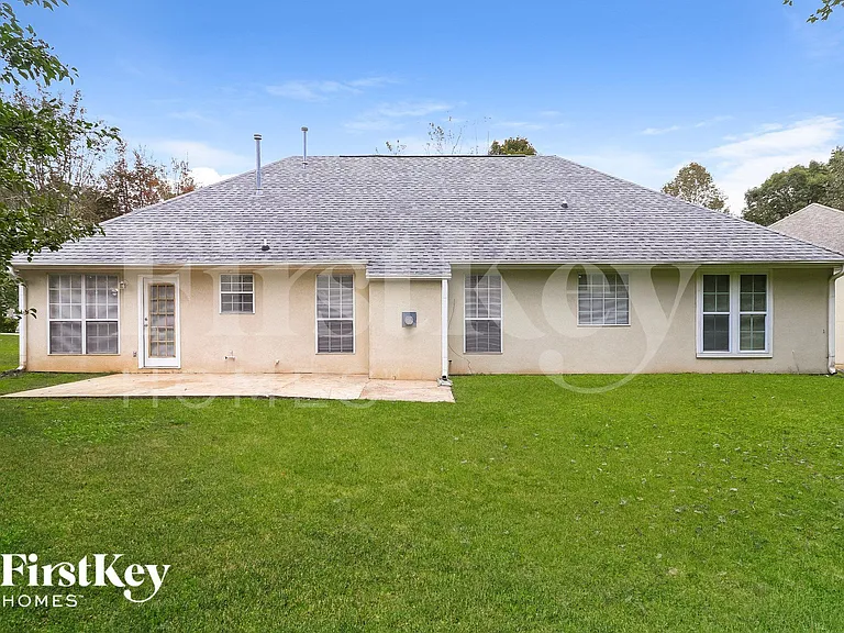 120 Kent Dr — Photo 15