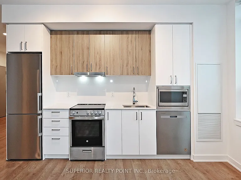 30 Upper Mall Way #A214 — Photo 15