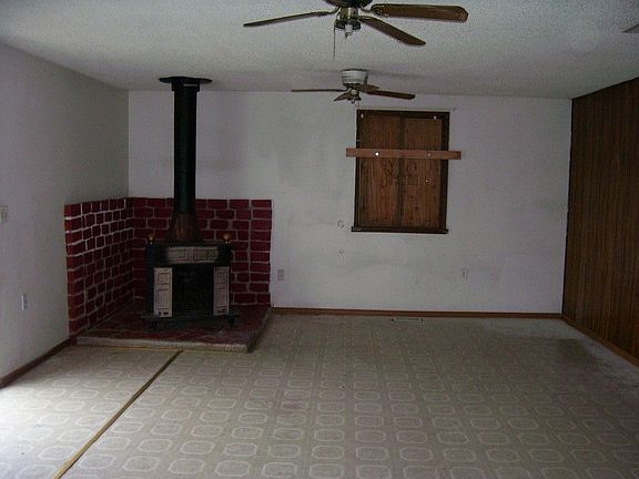 4th image of 550 S 5th Ave