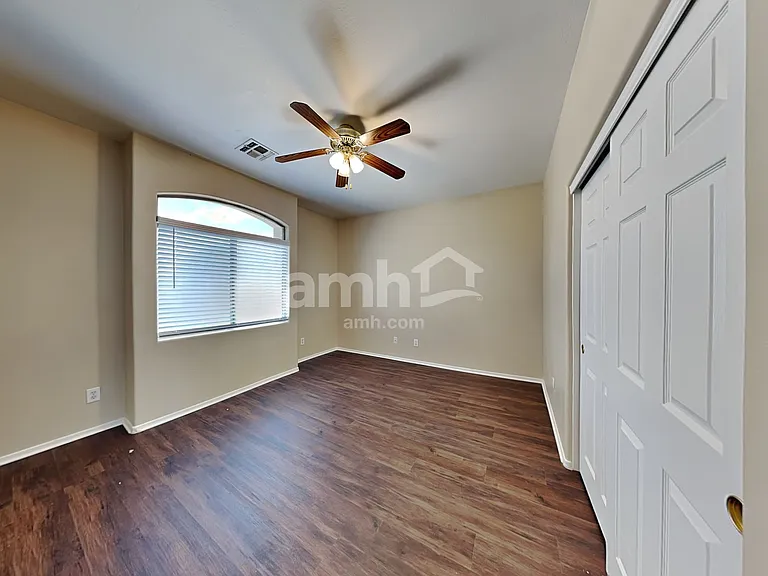 5202 W Sunland Ave — Photo 20