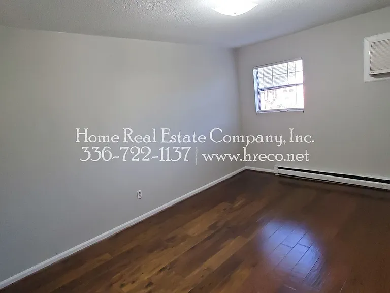 1400 W Academy St #9 — Photo 3