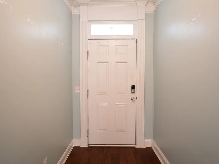 117 Laguna Way — Photo 6