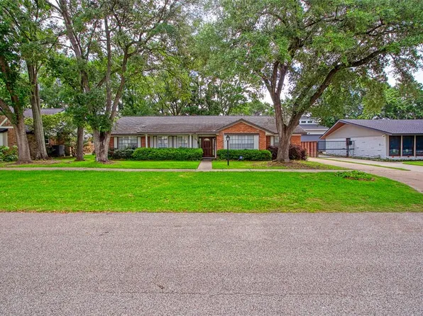2010 Oceanview Drive, Seabrook, TX 77586