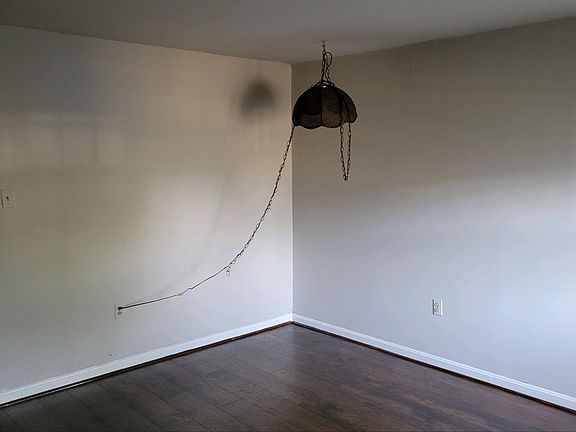 2nd image of 154 Wesmond Dr