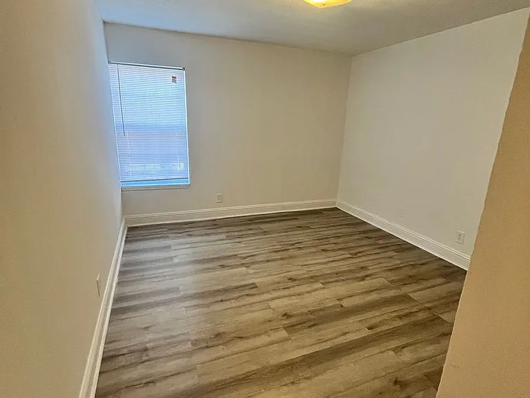 1187 Edna Pl S #1208 — Photo 8