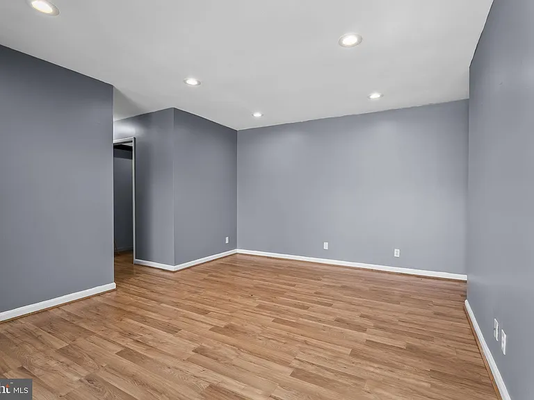 6087 Majors Ln #5-K17 — Photo 4