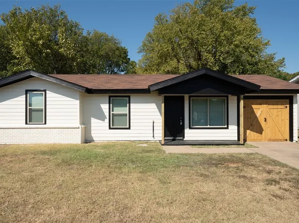 3732 Charlotte Dr, Fort Worth, TX 76119