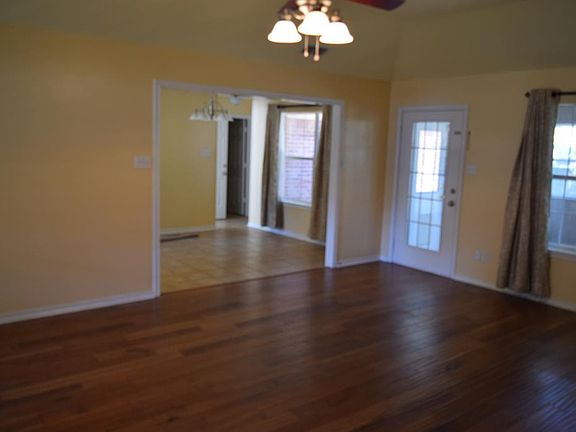 3rd image of 201 Fort Houston Dr