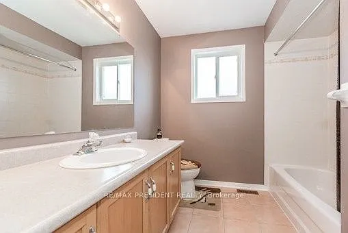 44 Gold Hill Rd W #UPPER LEVEL — Photo 8