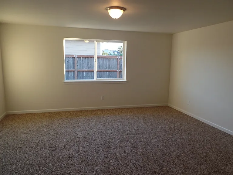 51 Perch Dr — Photo 8