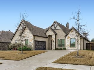 637 Summer Grove Dr, Midlothian, TX 76065