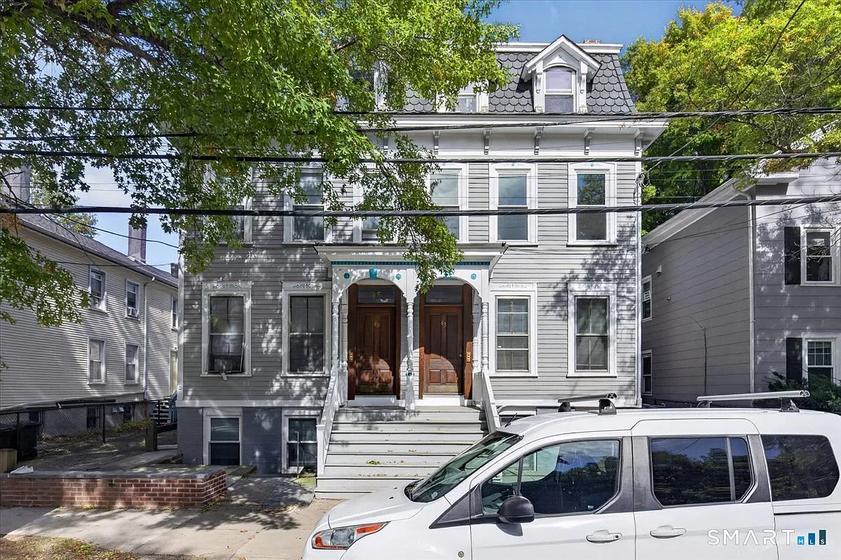 43 Edwards St — Photo 1