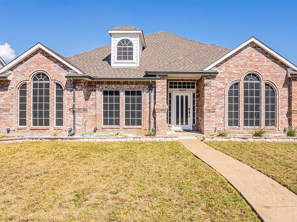 1st image of 8409 Lake Bend Dr