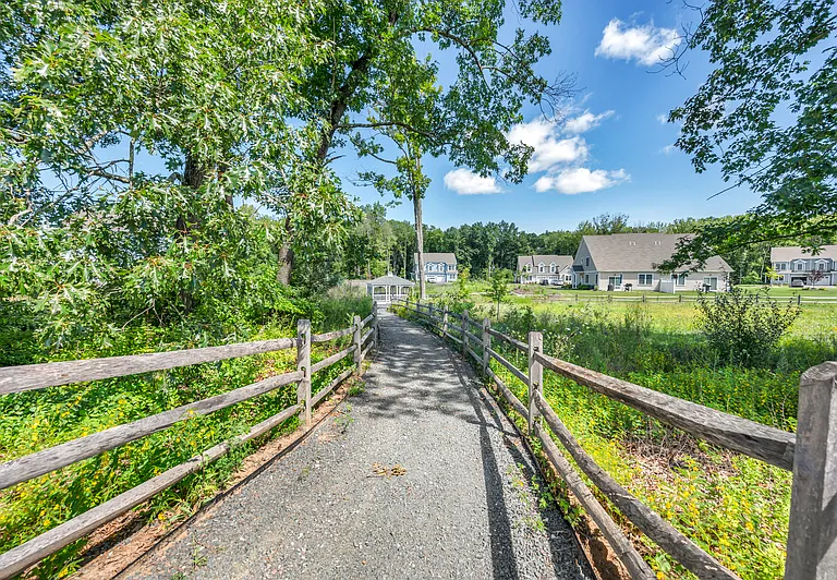 Woodland Green in Bloomfield — Photo 41