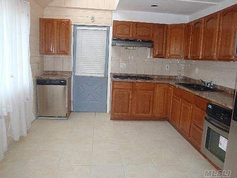 2nd image of 181 Twin Lawns Ave