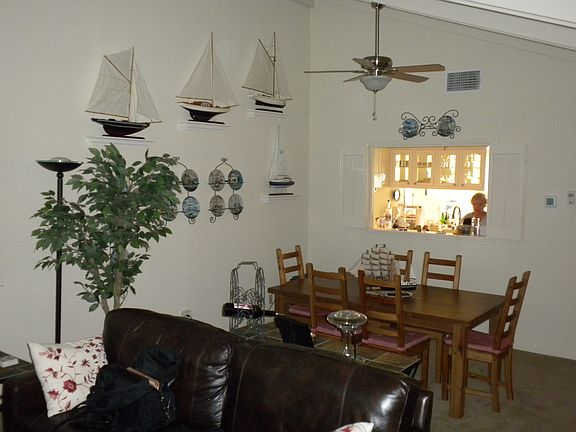 2nd image of 806 Highcrest Dr #1