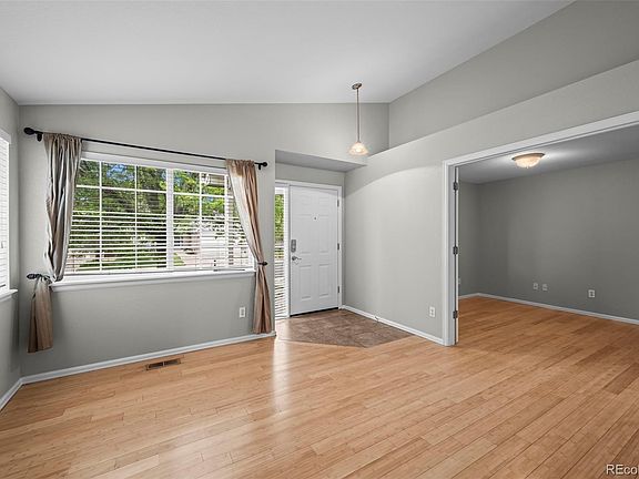 3rd image of 13914 Jackson Street