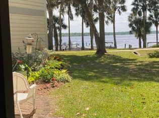 109 Hiawatha Ct E, East Palatka, FL 32131