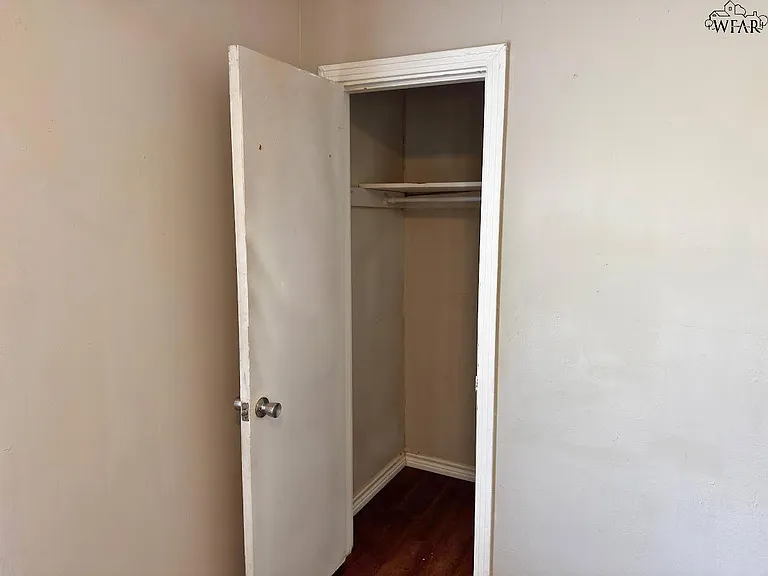 2409 Avenue D — Photo 9