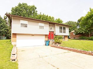 8629 Mackenzie Rd, Saint Louis, MO 63123